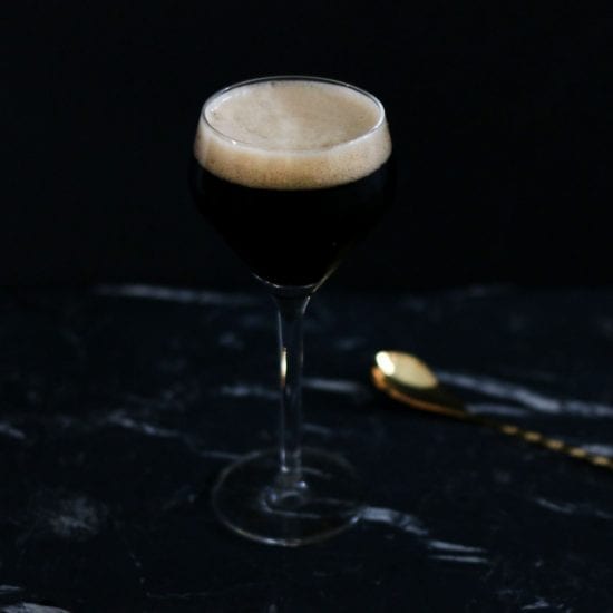Black Velvet Cocktail | Stout & Champagner | Mixology Magazin für Barkultur