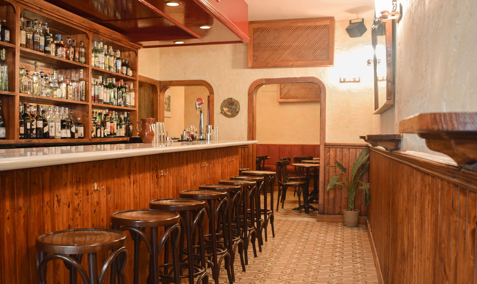 Die Bar 14 de la Rosa in Barcelona hat einen Sherry-Schwerpunkt