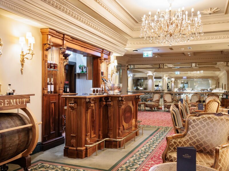 Mit der Wagemut Kavalierbar wird die Bar des Grand Hotel Wien wiederbelebt