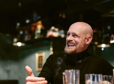 Dominik M. Falger aus der Embury Bar in Frankfurt im Interview