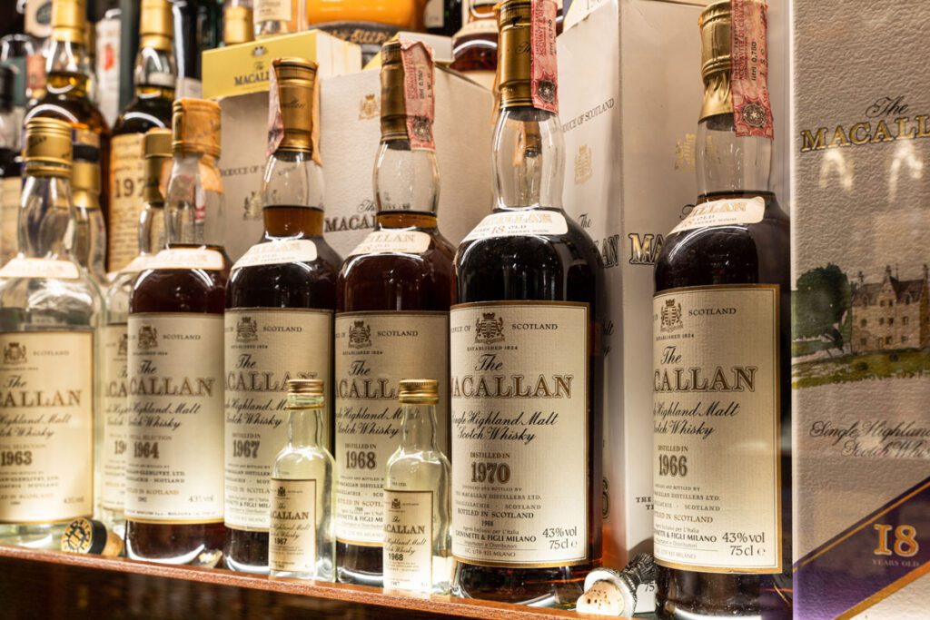 Den Namen Macallan muss man Whisky-Enthusiast:innen nicht lange erklären