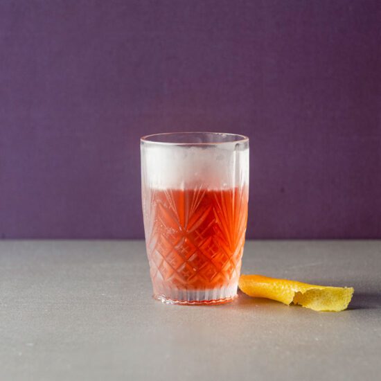 Der Sazerac Cocktail wird wahlweise mit Rye Whiskey oder Cognac zubereitet